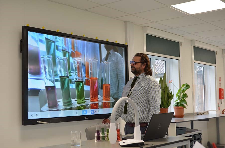 Sussex Learning Trust a choisi Optoma